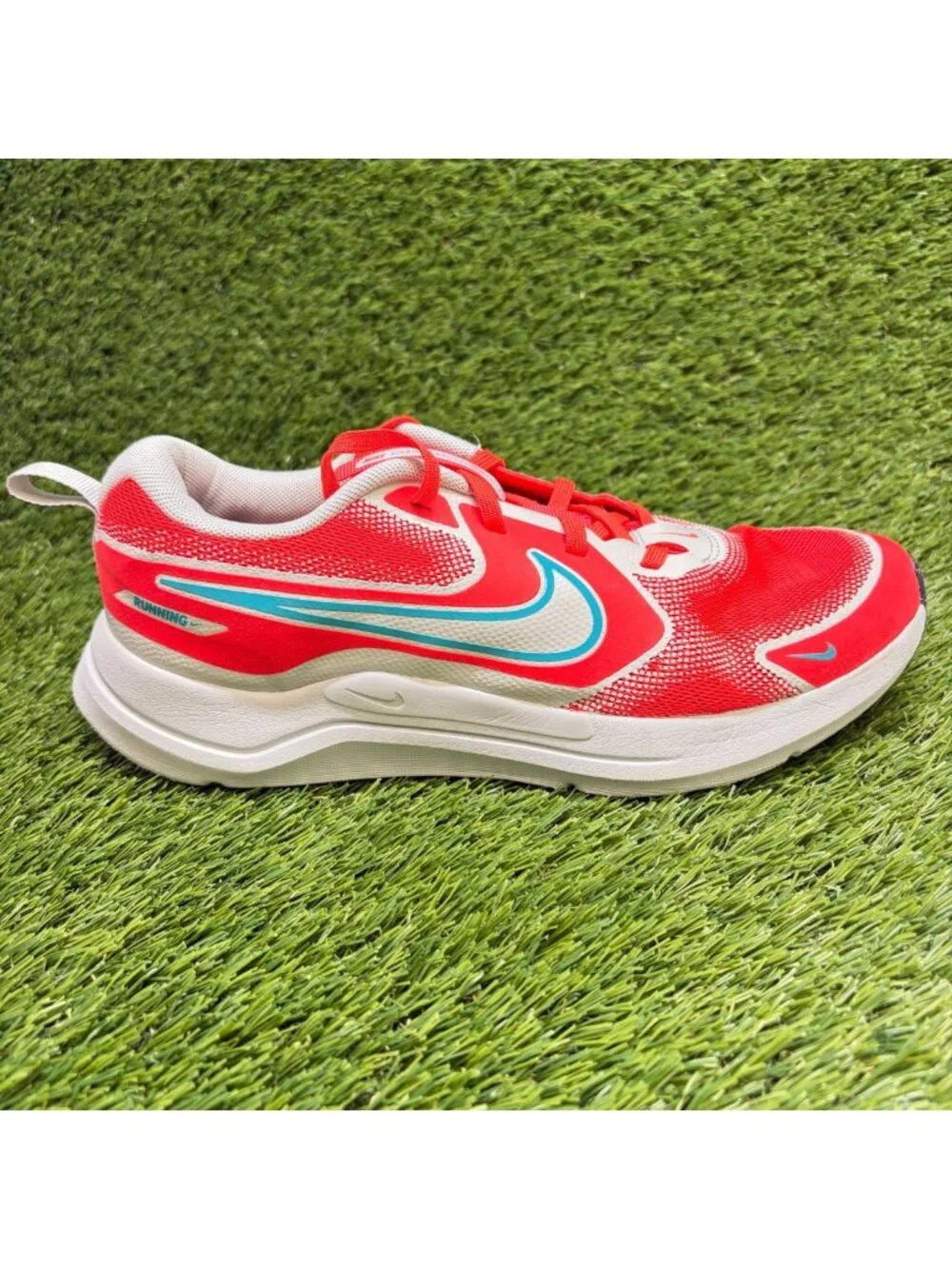 Nike Cosmic Runner Boys Size 7Y Crimson White Athletic Running Shoes Sneakers‎